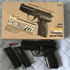 シグ ザウエル P228 エアガン スペアマガジン付きのサムネイル