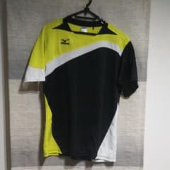 値下げ！テニスユニフォーム ミズノのサムネイル