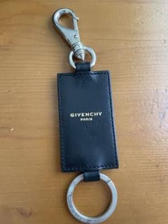 GIVENCHYキーリング箱無しのサムネイル