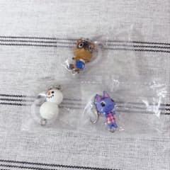 どうぶつの森 つながリングチャームめじるし ガチャ　ブーケ　ゆきだるま　たぬきちのサムネイル
