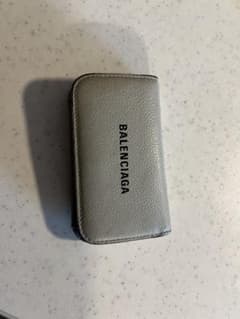 BALENCIAGA グレー レザー キーケースのサムネイル