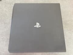 PlayStation 4 Pro 本体&コントローラーのサムネイル