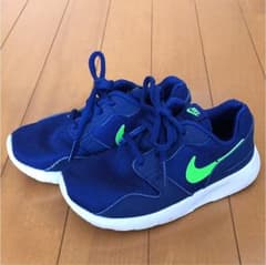 羚桜くんmama様専用 NIKE ナイキ スニーカー 17cmのサムネイル