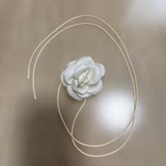 ホワイトフラワーチョーカー　結婚式　結婚式前撮り　ネックレス　ブローチのサムネイル