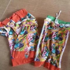 ジャムのパーカーとパンツのサムネイル