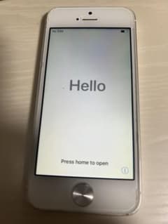 Apple iPhone 5s シルバー 32GB 本体のサムネイル