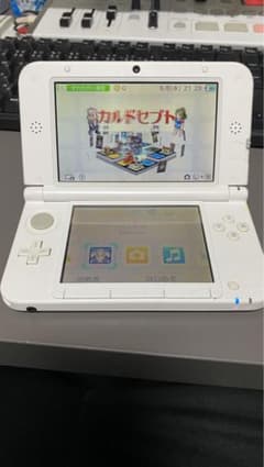 【ジャンク】Nintendo 3DS LL ホワイト 本体のサムネイル