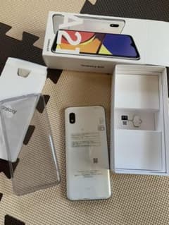 GalaxyA21 UQ ホワイト　SIMフリーのサムネイル