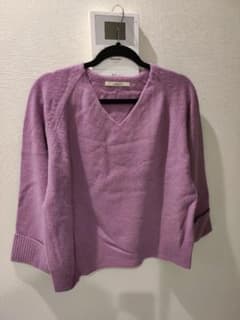 Stola. パープル Vネック 長袖ニットのサムネイル