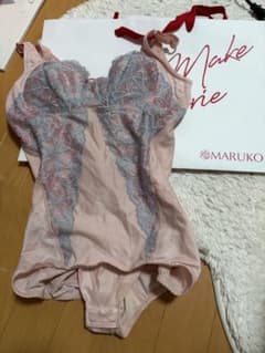 MARUKO ピンク レース ボディスーツ カーヴィシャス - メルカリ