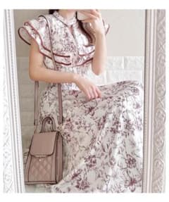 tocco closetケープカラーウエストシャーリングワンピースのサムネイル