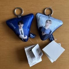 SEVENTEENクッションキーホルダー(エスクプス、ジョンハン)のサムネイル