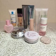 コスメまとめ売りのサムネイル