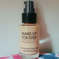 MAKE UP FOR EVER リキッドファンデーションのサムネイル