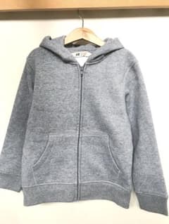 h&m パーカー　122/128のサムネイル