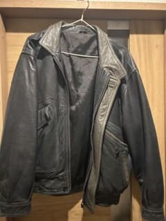 黒レザージャケットのサムネイル