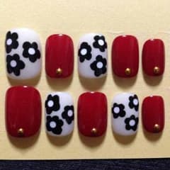 ボルドー×デイジー柄ネイルのサムネイル