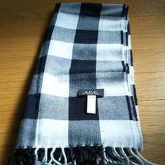 A.P.C マフラーのサムネイル
