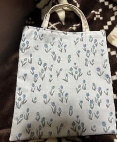 毛塚千代さんの糸食いトートバッグ 毛塚千代さんの糸食いトートバッグ バッグ