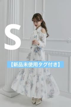 新品】Isaline Floral Blouse & Skirt set - メルカリ