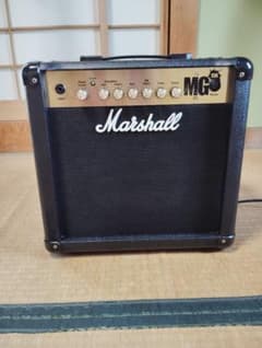Marshall MG15R ギターアンプ 本体のサムネイル