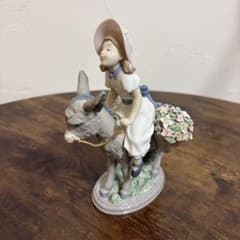 【廃盤】リヤドロ LLADRO 5465 ロバに乗った少女 廃盤】リヤドロ LLADRO 5465 ロバに乗った少女 - メルカリ