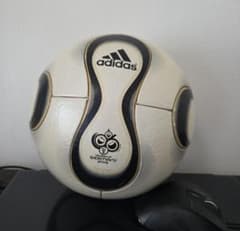 ⭐️ジャンク品⭐️アディダス　ジャブラニ チームガイスト adidas Teamgeist サッカーボール チームガイスト ジャブラニ - メルカリ