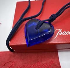 トイプードル様専用 Baccarat ブルークリスタル ハートネックレスのサムネイル