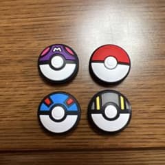 ポケモンボール ジョイコンカバー 4個セットのサムネイル