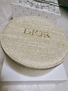 Dior 限定ノベルティ　ラウンドポーチ ゴールド系のサムネイル