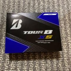 ブリヂストン TOUR ゴルフボールのサムネイル