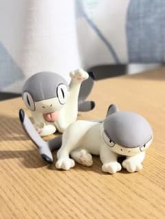 サメネコ フィギュアマスコット 寝そべり＆なめなめ 牛タンクラブ ガチャのサムネイル