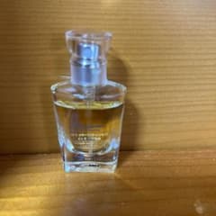 Dior 香水 ディオリシモ オードゥウトワレのサムネイル