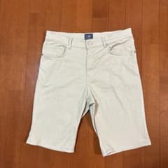 H&M スリムフィット ショートパンツ ベージュのサムネイル