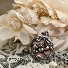 PT018i フランス アンティーク フォト ペンダントトップ シルバー