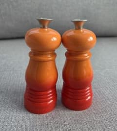 LE CREUSET ソルト&ペッパーミルセット - メルカリ