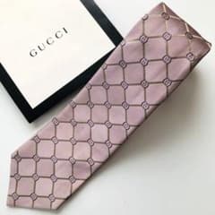 GUCCI ネクタイ 紋章柄 シルバーピンク - メルカリ