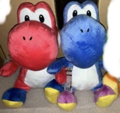 スーパーマリオ　おすわりヨッシー　特大サイズぬいぐるみ　あか　あお　2種