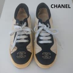 ☆本日限定値下【訳あり】CHANEL スニーカー シャネルロゴ入りのサムネイル