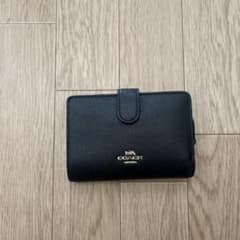 COACH ブラック財布のサムネイル