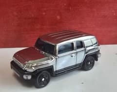 トミカ トヨタ FJクルーザー シルバー メッキ仕様のサムネイル