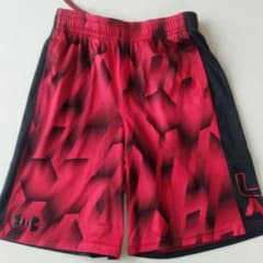 美品　UNDER ARMOUR　バスパンのサムネイル