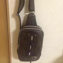 美品肩がけバックのサムネイル