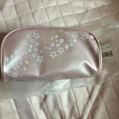 リヒョナ♡様専用 エナメルポーチのサムネイル