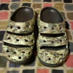 KEEN YOGUI キーン ヨギ サンダルのサムネイル