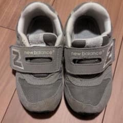値下げしました！new balance 16センチ グレーのサムネイル
