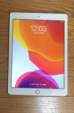 【中古美品】iPad Air 2 Wi-Fiモデル ゴールド 64GBのサムネイル