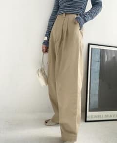 本日のみ値下げ！！flugge  hw tuck chinoのサムネイル