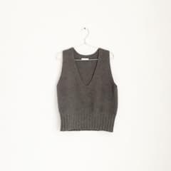 （美品）koton   ニットベストのサムネイル