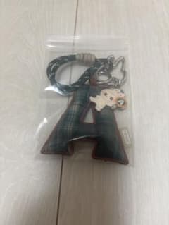 ラブブ　キーリング　PIN FOR LOVE イニシャル　Aのサムネイル